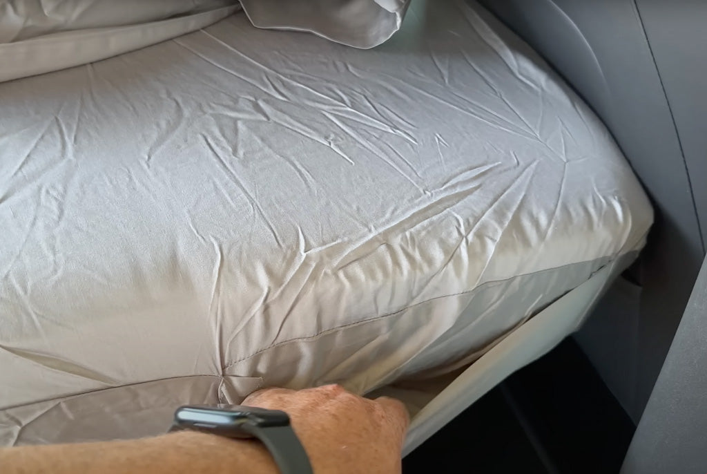 Fitted Bamboo Sheet Set with Innovative Side Pockets for Travel Sleeper